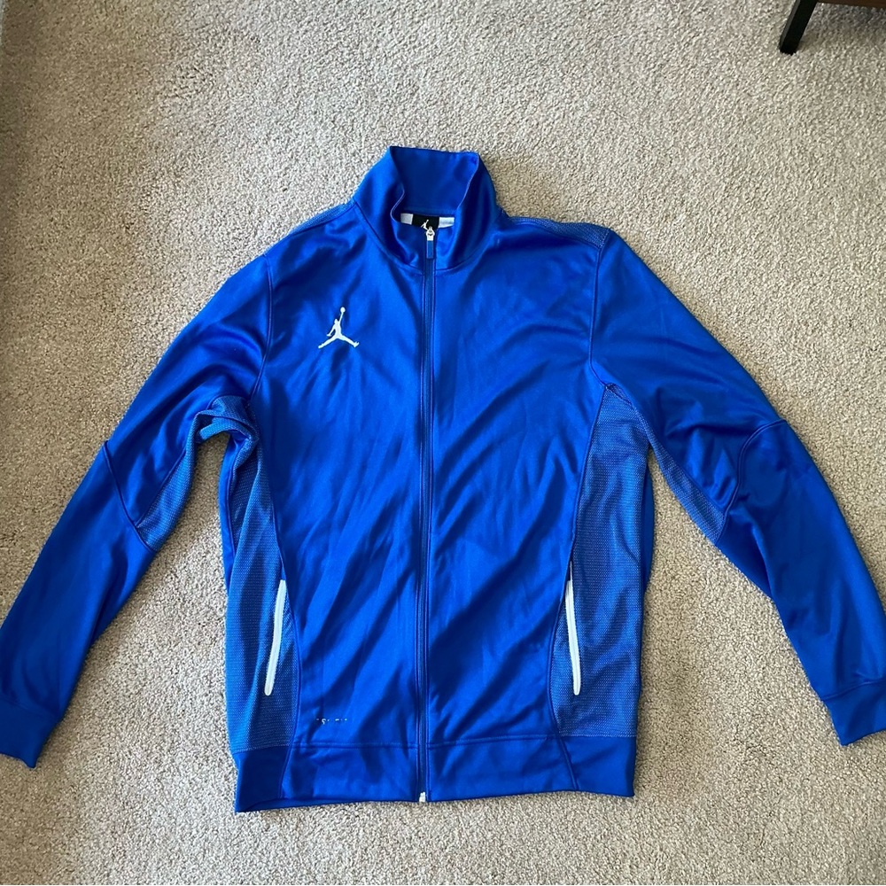 Nike dri fit men’s full zip jacket size large